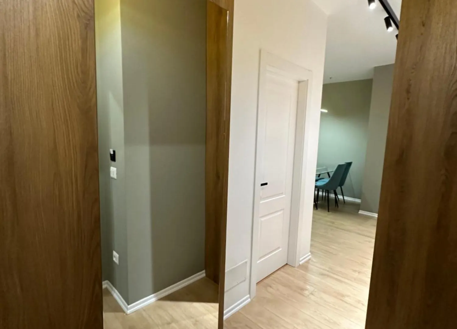 Appartamento Urban Charm Apt With Jacuzzi Tirana