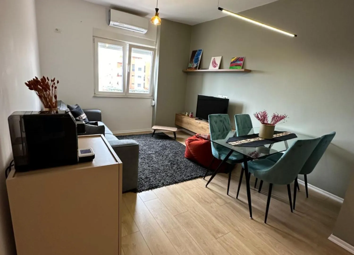 Urban Charm Apt With Jacuzzi Tirana Albania