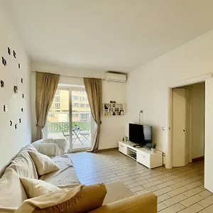 apt-domus-laterani-by-jfm-comfortable-with-terrace.it-romehotels.com/