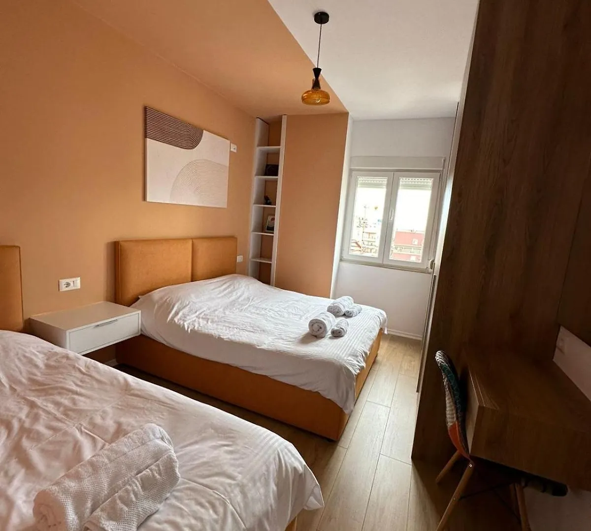Urban Charm Apt With Jacuzzi Tirana 0*,